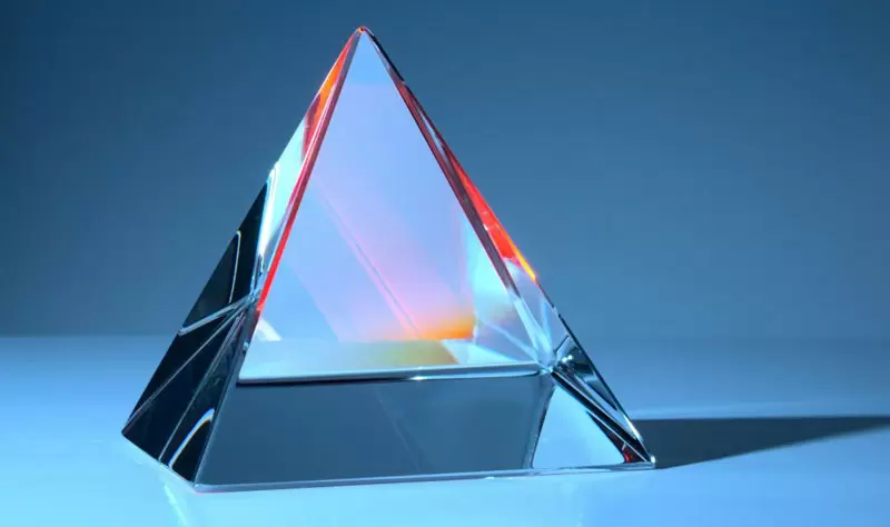 Применение материалов на основе CaF2 в области оптики